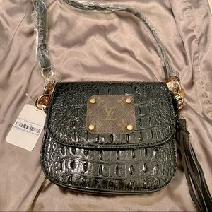 BNWT Boutique Faux Croc handbag
